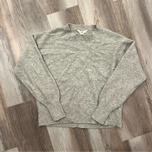 Grey H&M Sweater - Picture 1 of 8